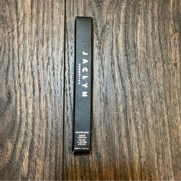 JACLYN BNIB BNWT Easy Peasy Poutspoken liquid lipstick full size - Picture 2 of 10